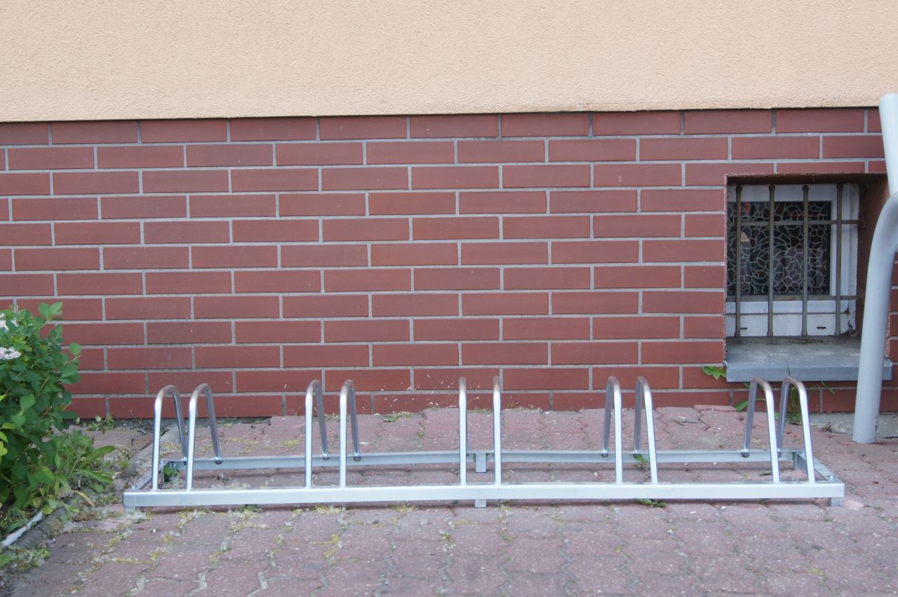 Zdjęcie stojaków na rowery