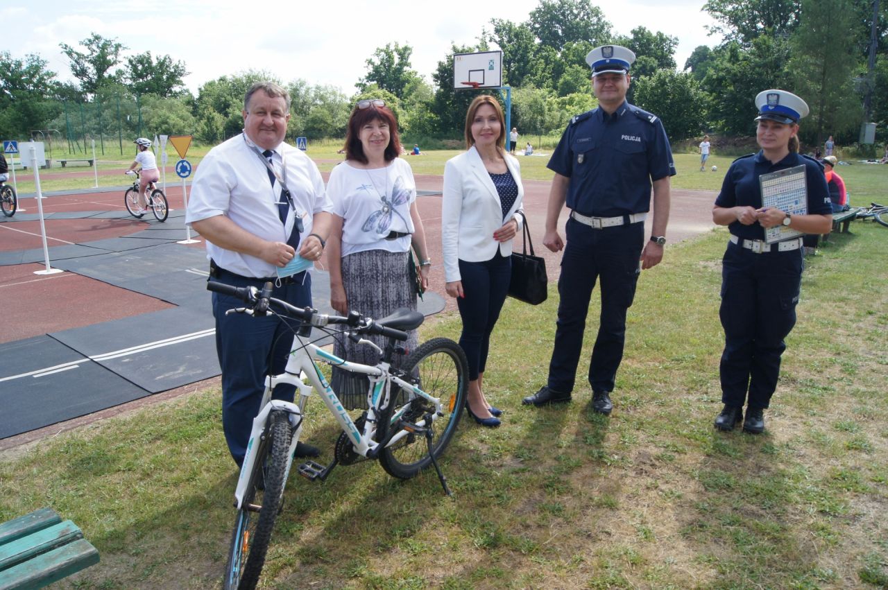 Egzamin na kartę rowerową Egzamin na kartę rowerową w Szkole Podstawowej w Różankach